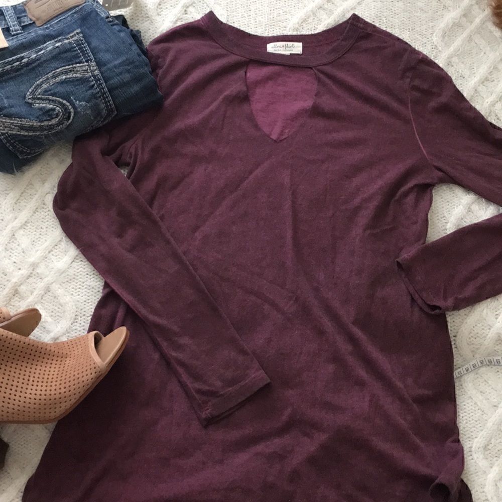 Ultra Flirt | Long Sleeve Cut Out Maroon Top | M
